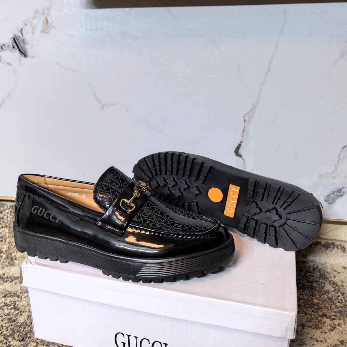 Mocassins en cuir Gucci noir