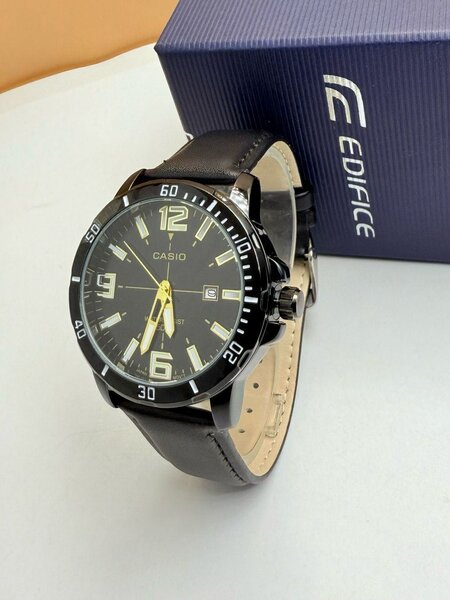 Montre élégante avec coffret