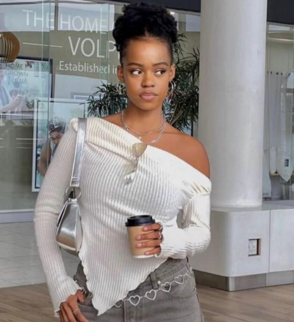 Pull asymétrique féminin