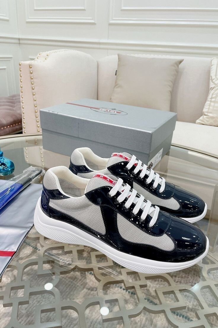 Baskets Prada élégantes