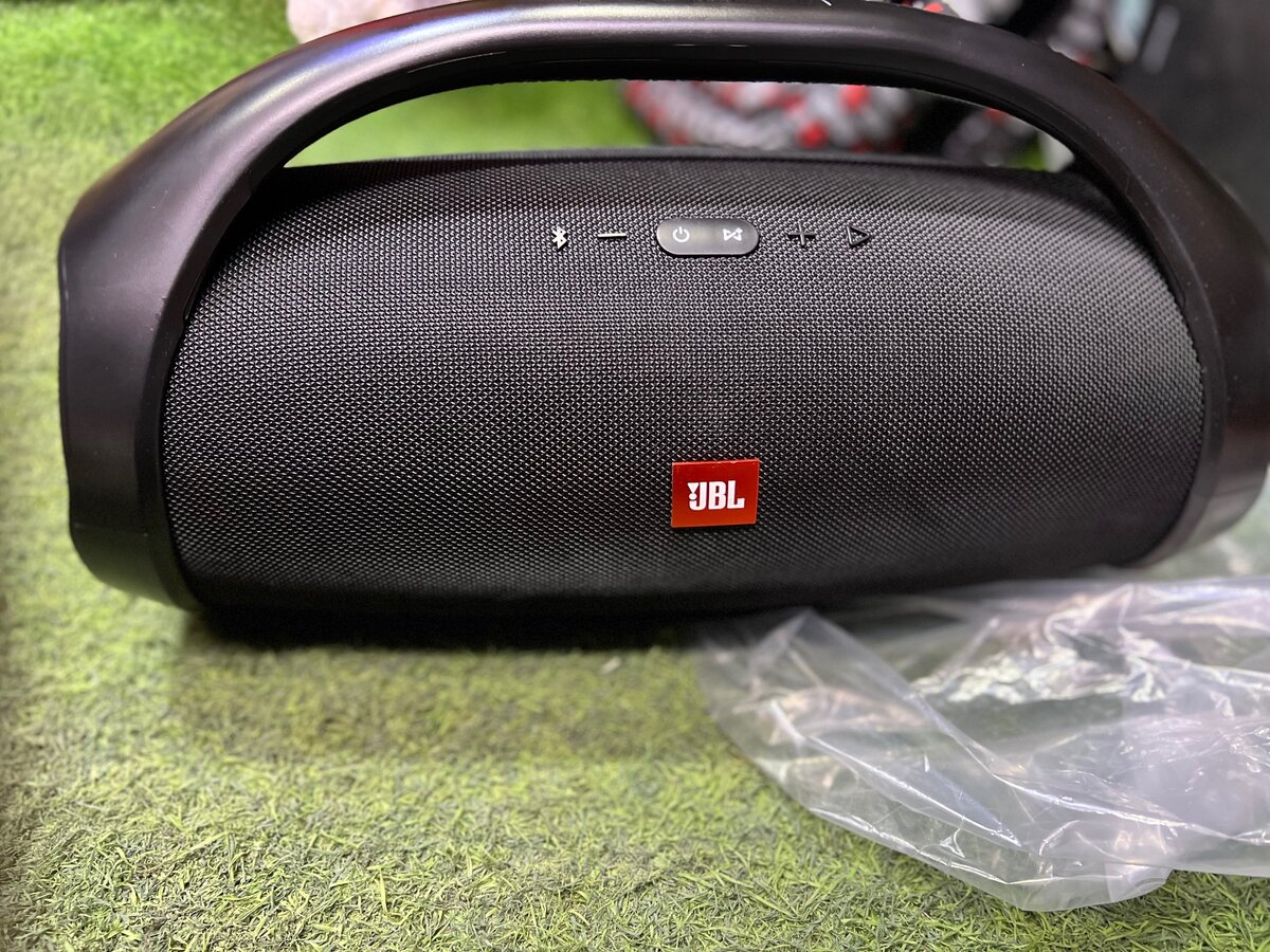 Jbl boombox