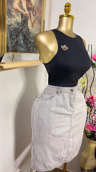 Jupe en jean élégante femme