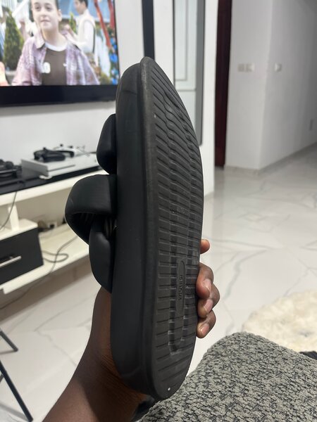 Sandales Unisexes Noires Élégantes