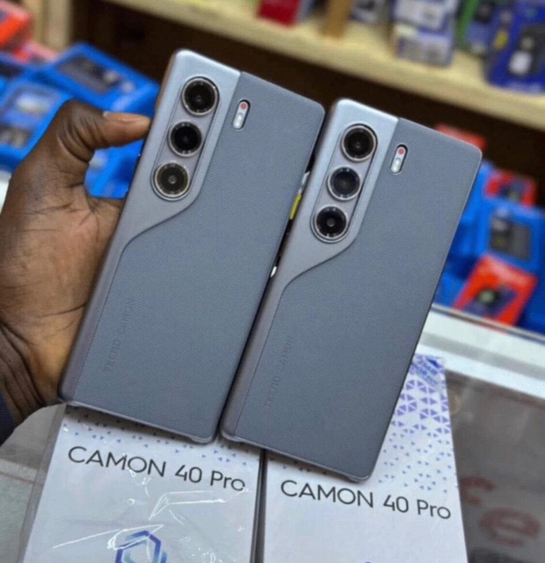 Tecno Camon 40 Pro - Smartphone