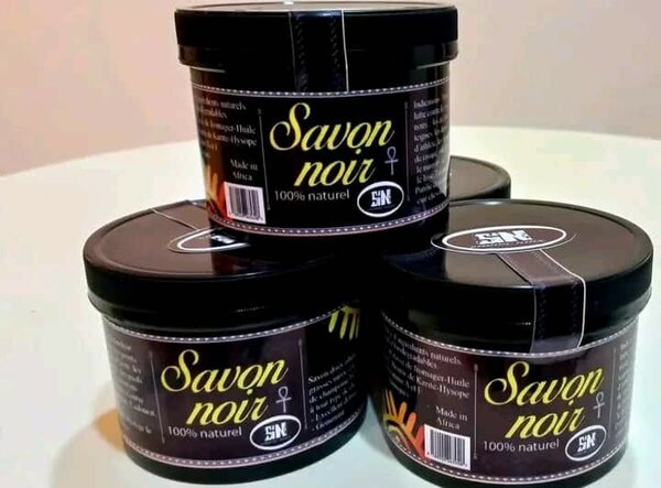 SAVON NOIR DE ROYAL CONSMETIQUE