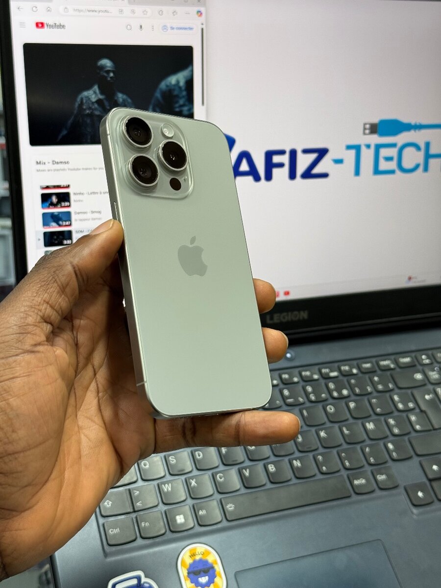 iPhone 15 pro 128 Giga