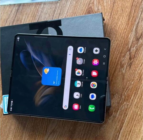 Samsung Galaxy Z Fold4