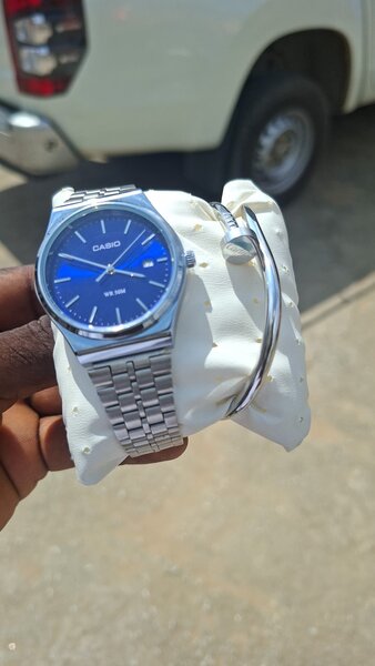 Montre Casio en acier inoxydable