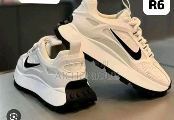 Baskets blanches tendance