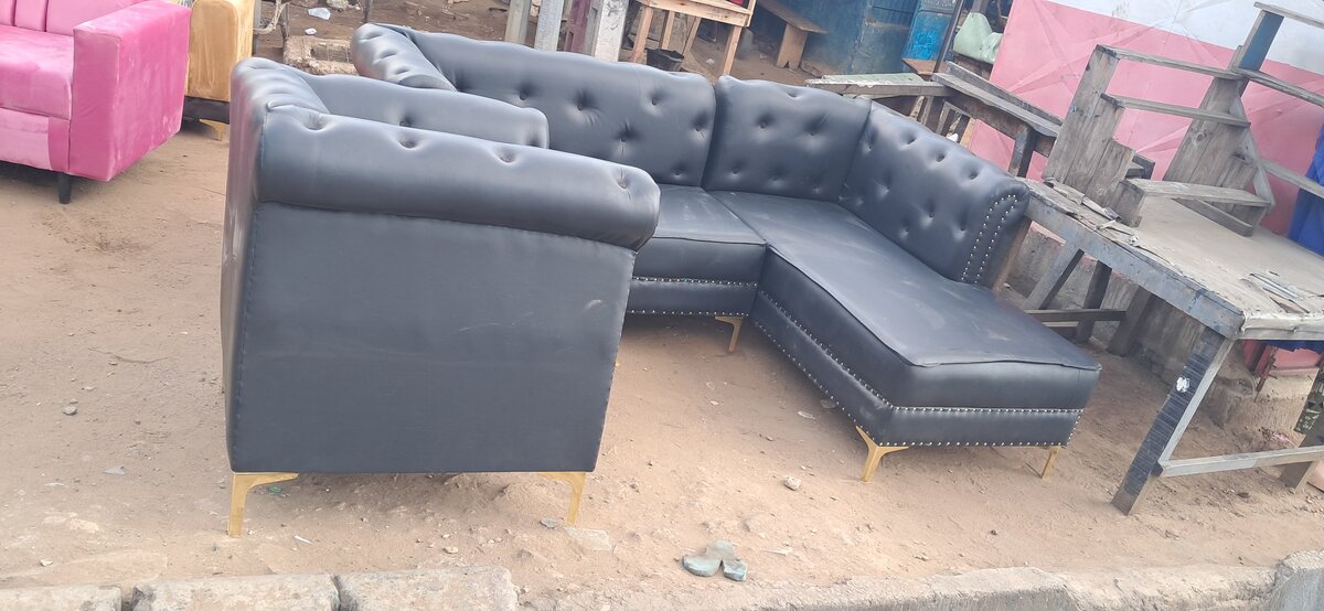 Canapé d'angle en cuir élégant