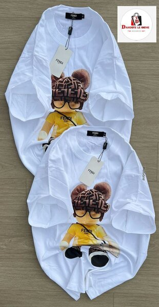 T-shirt graphique tendance