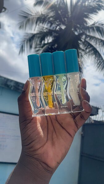 Lip oil