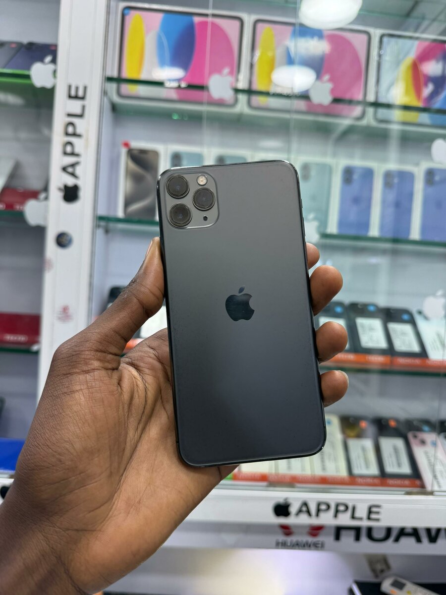 Disponible 11 Pro Max 64go dja