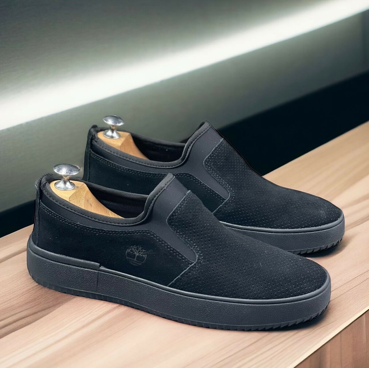 TIMBERLAND ALL BLACK