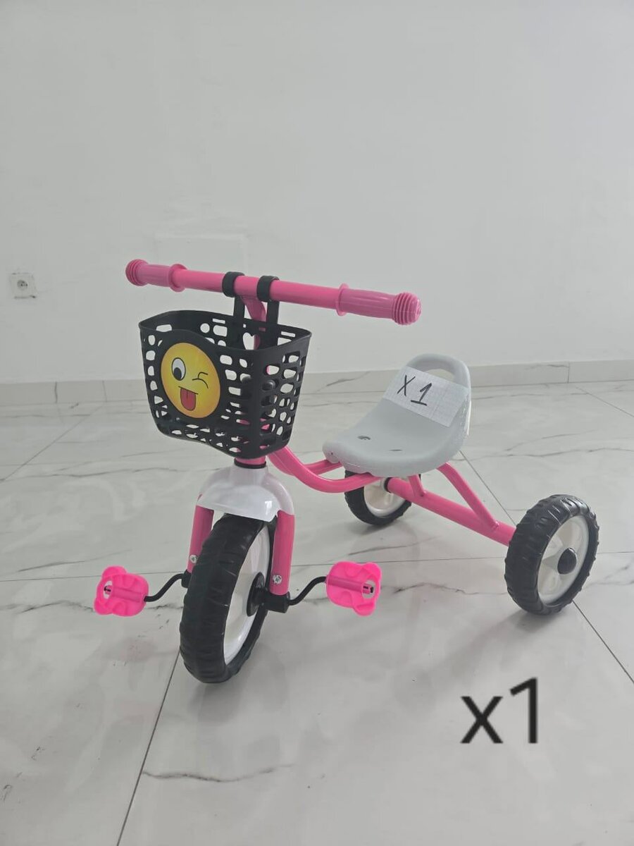 Tricycle rose enfant