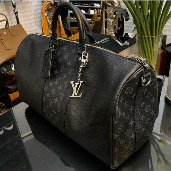 Sac de voyage luxe Louis Vuitton