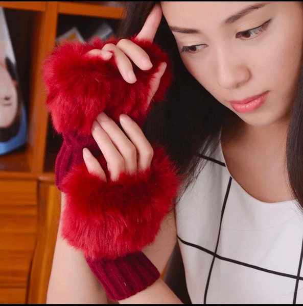 Fingerless gloves