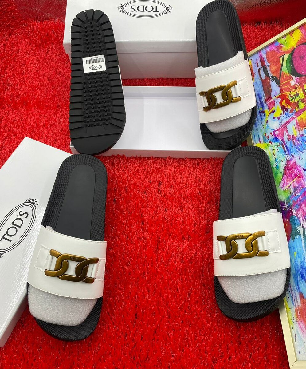 TODS slippers