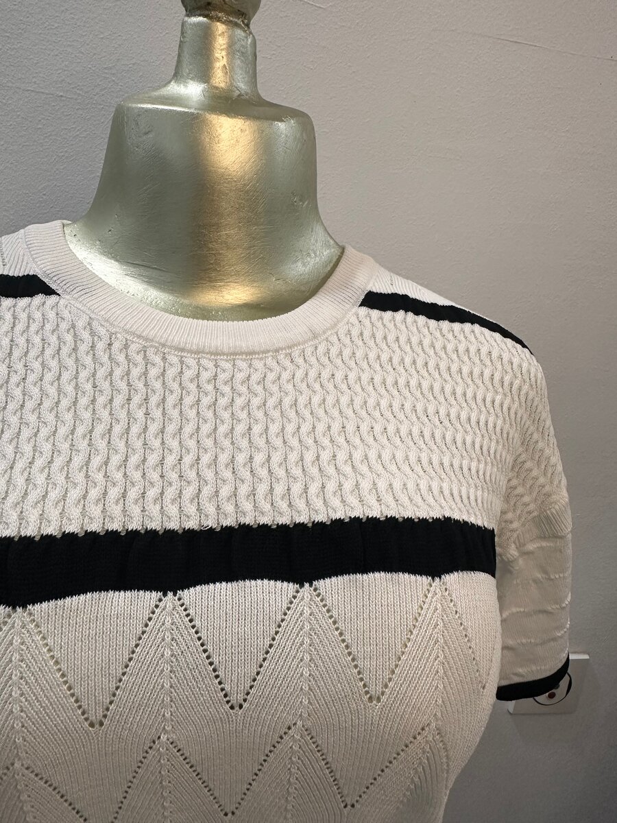 T-shirt en maille rayée chic