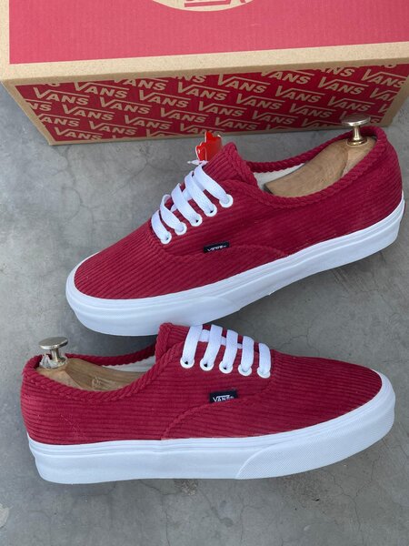 Vans Rouges en Velours Côtelé