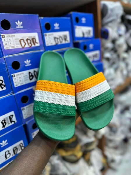 Tongs multicolores confort