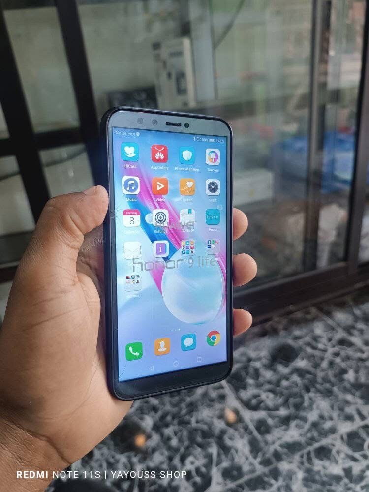 HUAWEI HONOR 9 LITE