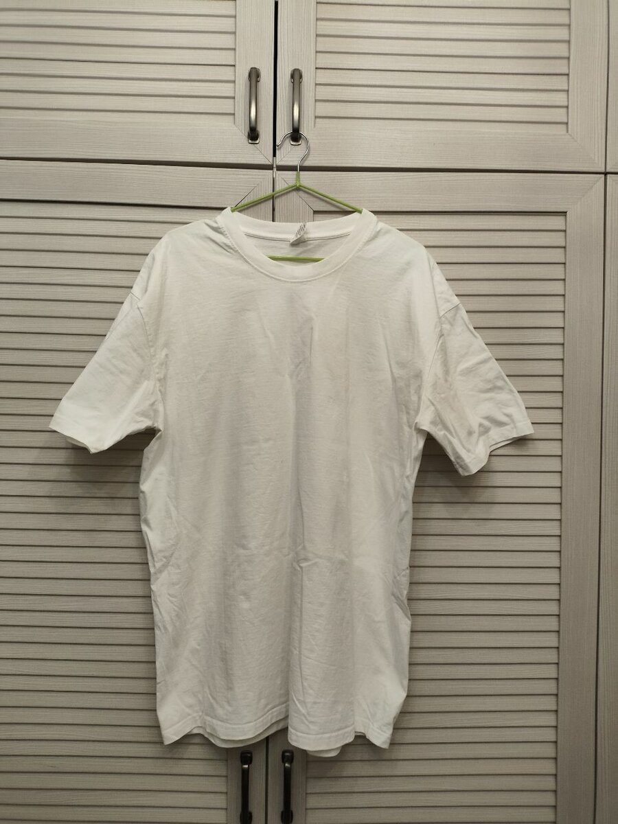 Белая оверсайз футболка