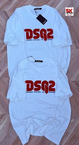 T-shirt blanche imprimée DSG2