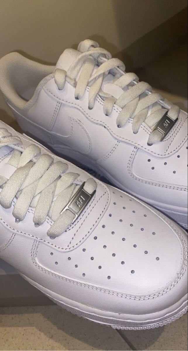 Baskets blanches élégantes