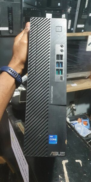 Unité centrale Asus Core i7