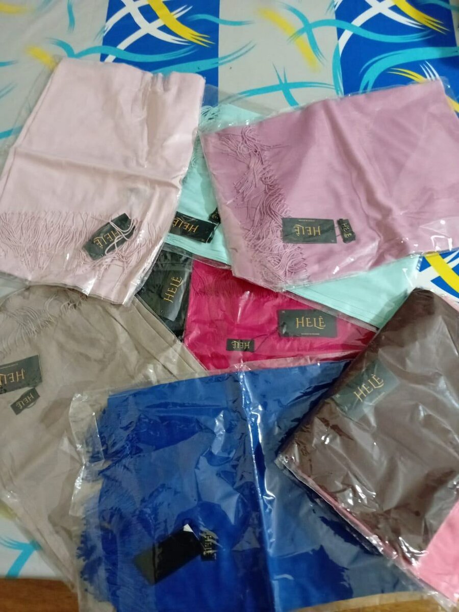 Écharpe en soie multicolore