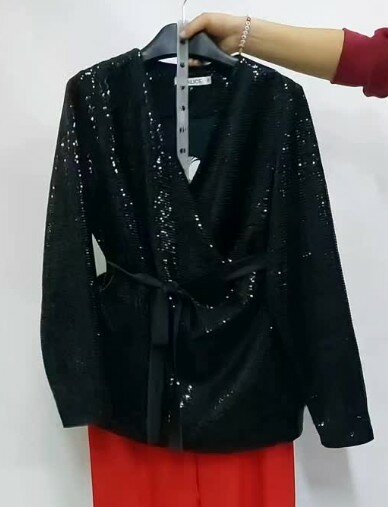 Жакет черный с пайетками