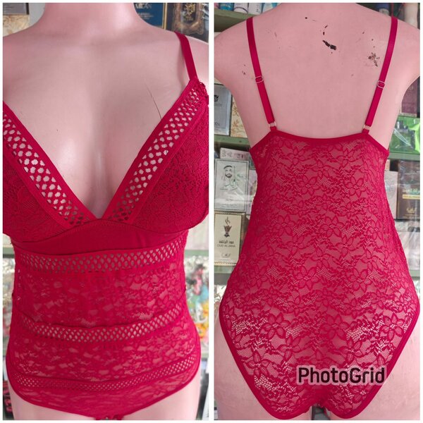 Body en dentelle rouge sexy