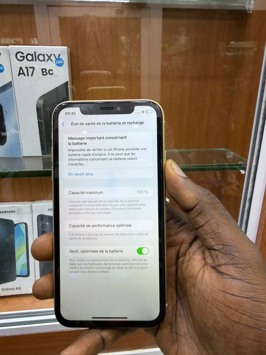 iPhone XR Jaune 64 Go