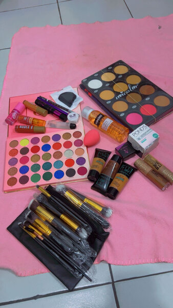 Palette de maquillage complète