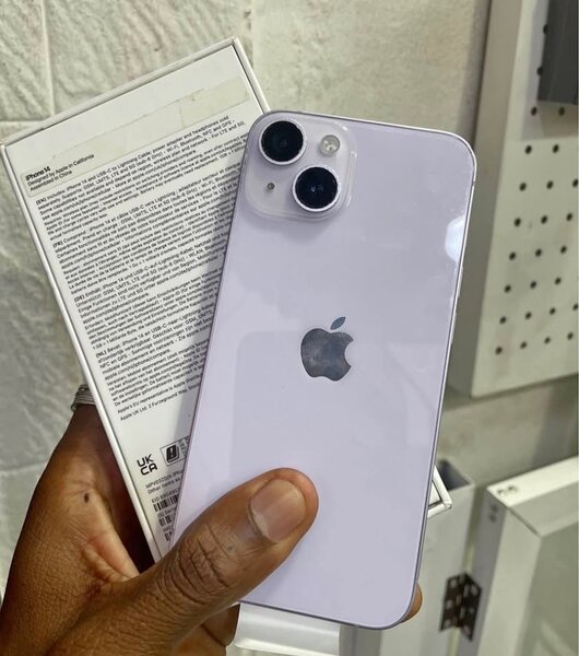 iPhone dernier modèle blanc