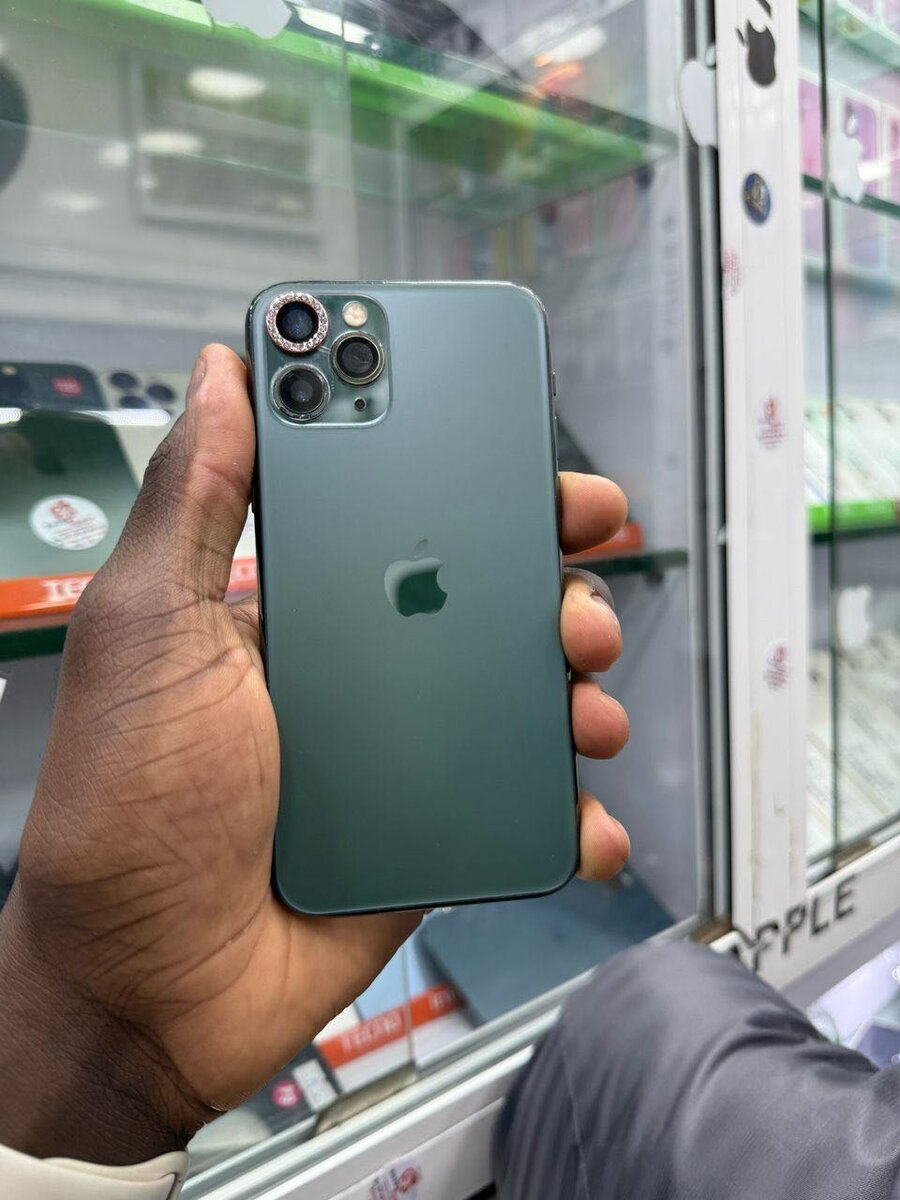 iPhone 11 Pro 64go quasi neuf