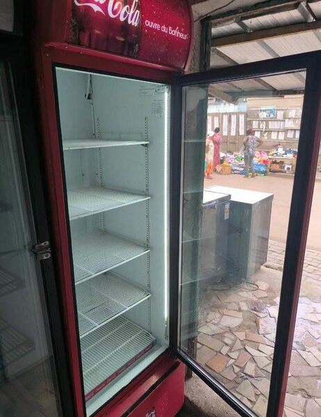 Réfrigérateur Coca-Cola publicitaire