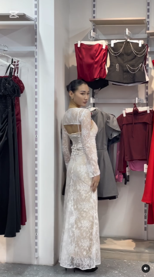 гипюровое платье 