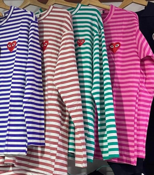 T-shirts à rayures colorées