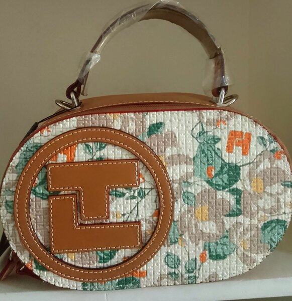 Sac à main floral cuir chic