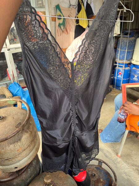 Body sweet noir en dentelle