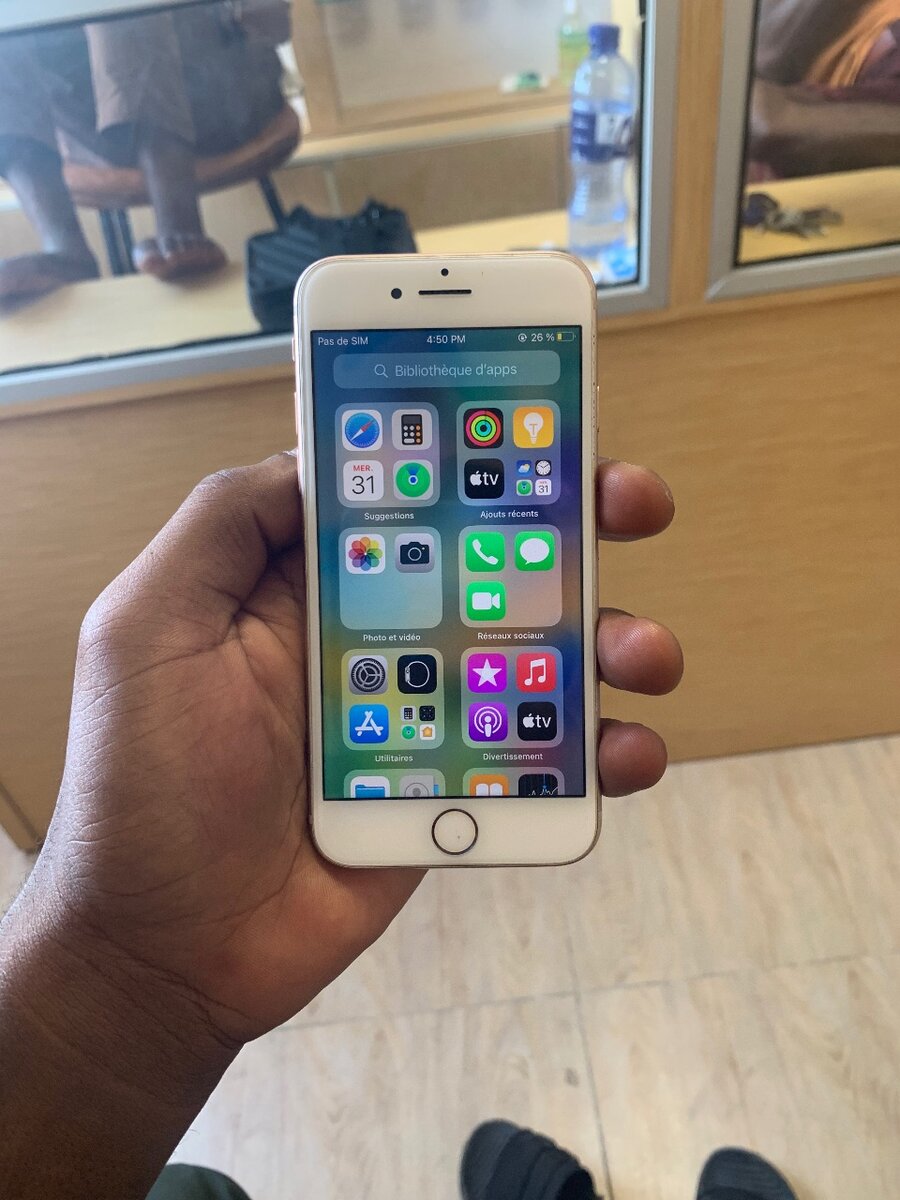 iPhone 8Simple 64Gb