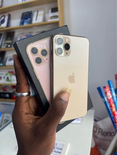 Smartphone iPhone 11pro 128GB