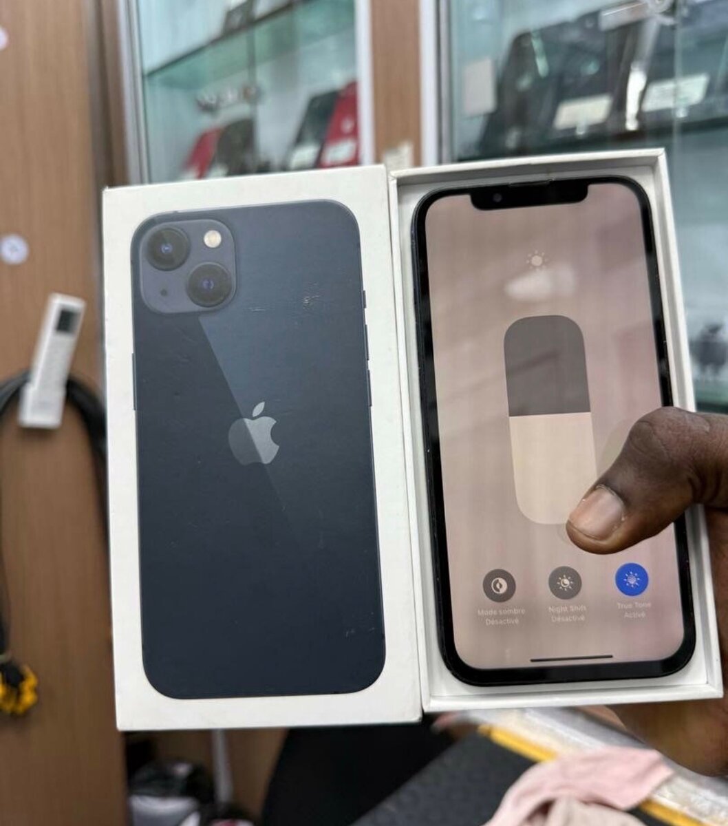 iPhone 13 État Neuf