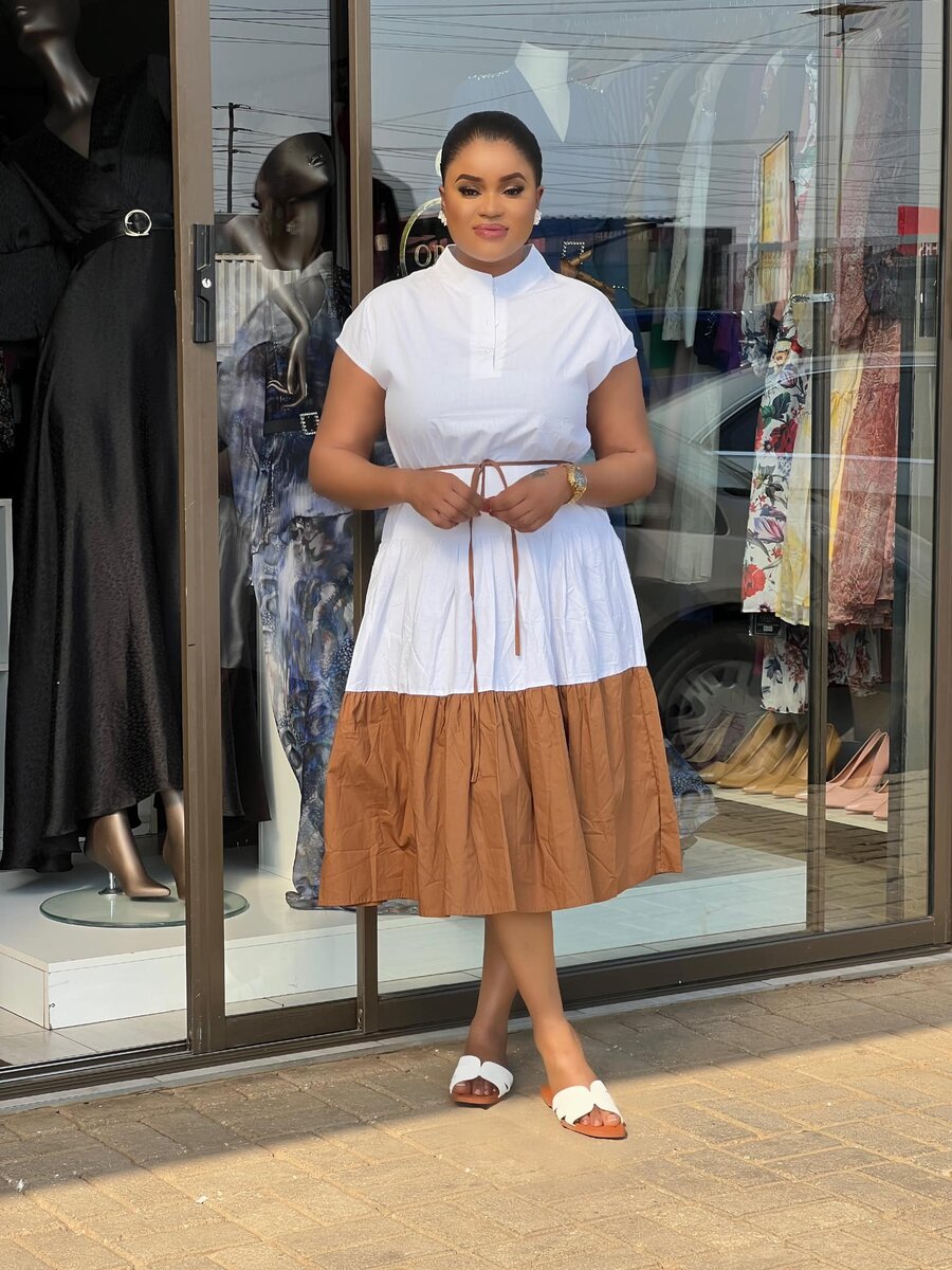 Women's white dress with brown