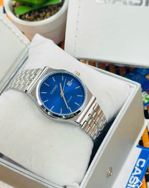 Montre élégante Casio bleue