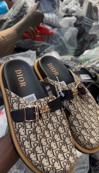 Sabots Dior élégants