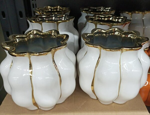 Vase décoratif en céramique