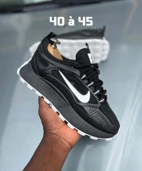 Baskets Nike tendance noire